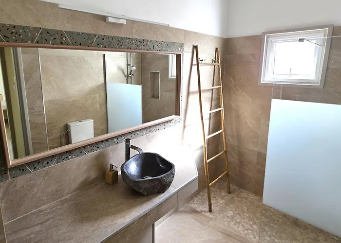 Warm Design 3br, 7-min Walk, Peaceful Appartement *