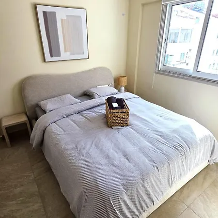 Warm Design 3br, 7-min Walk, Peaceful * Λάρνακα