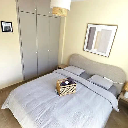 Warm Design 3br, 7-min Walk, Peaceful Διαμέρισμα Λάρνακα